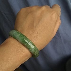 Type A Burmese Jade Bangle